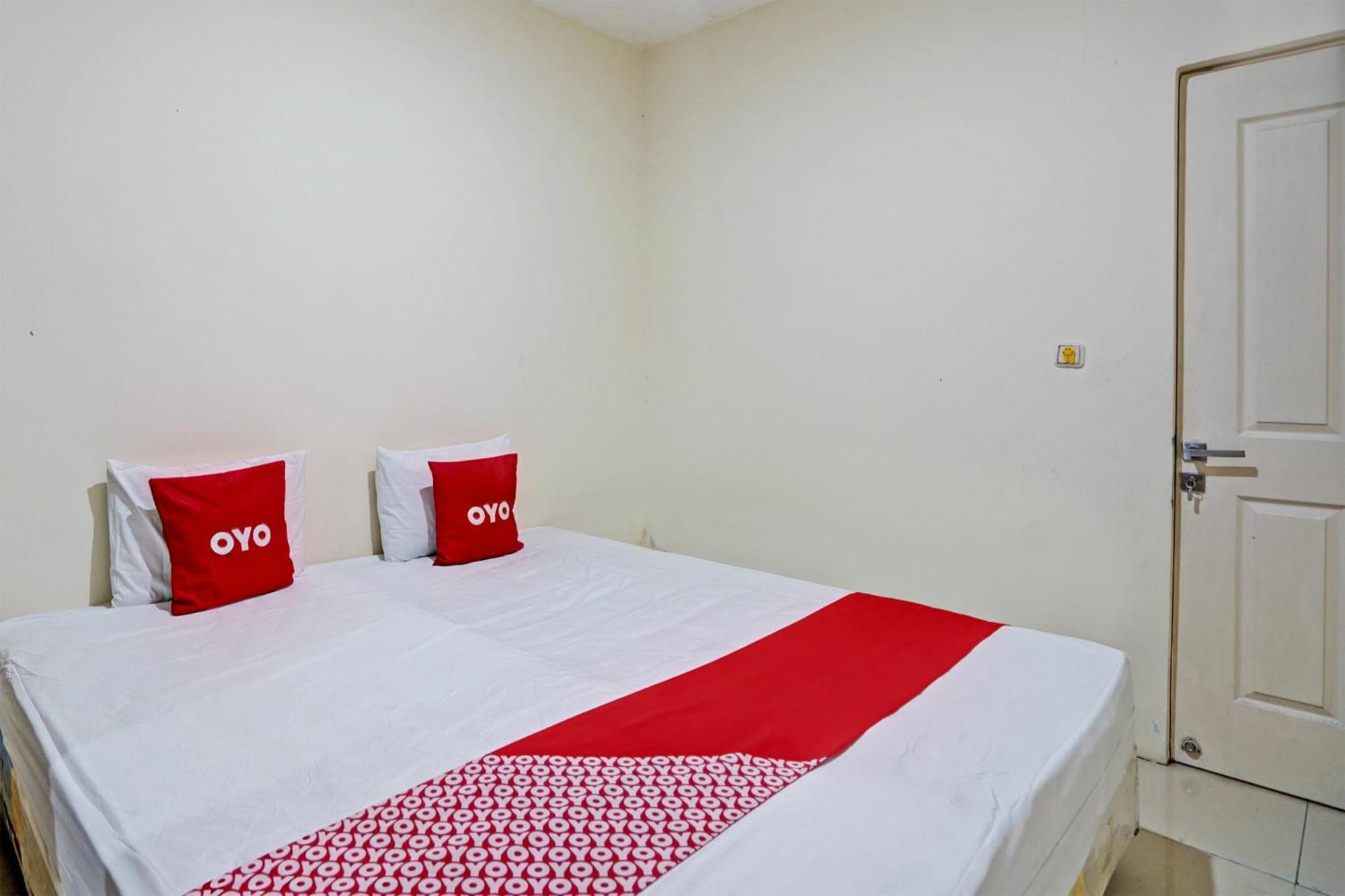 Oyo 93112 Garden Homestay 3 Merlion Surabaya Kültér fotó
