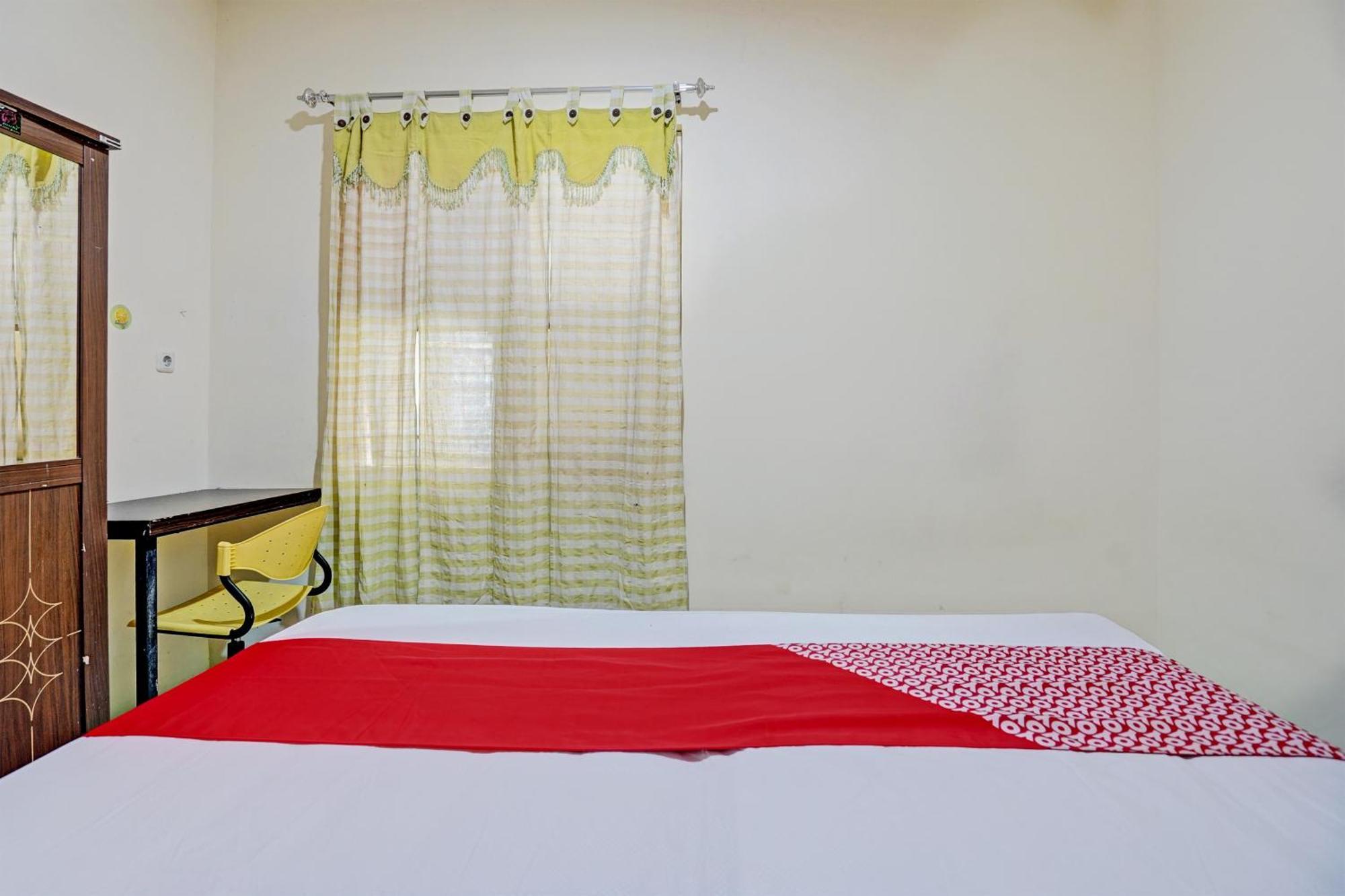 Oyo 93112 Garden Homestay 3 Merlion Surabaya Kültér fotó