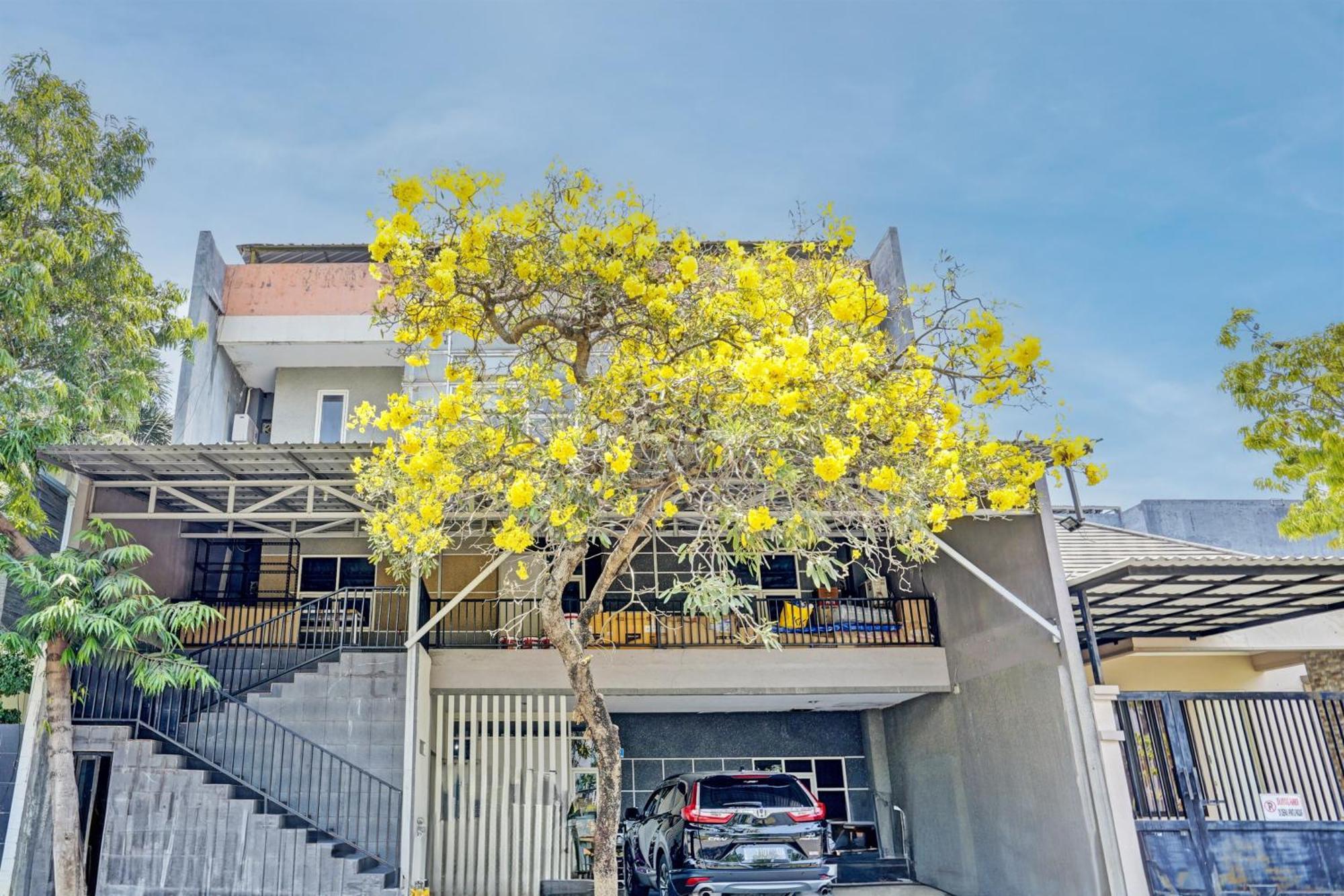 Oyo 93112 Garden Homestay 3 Merlion Surabaya Kültér fotó