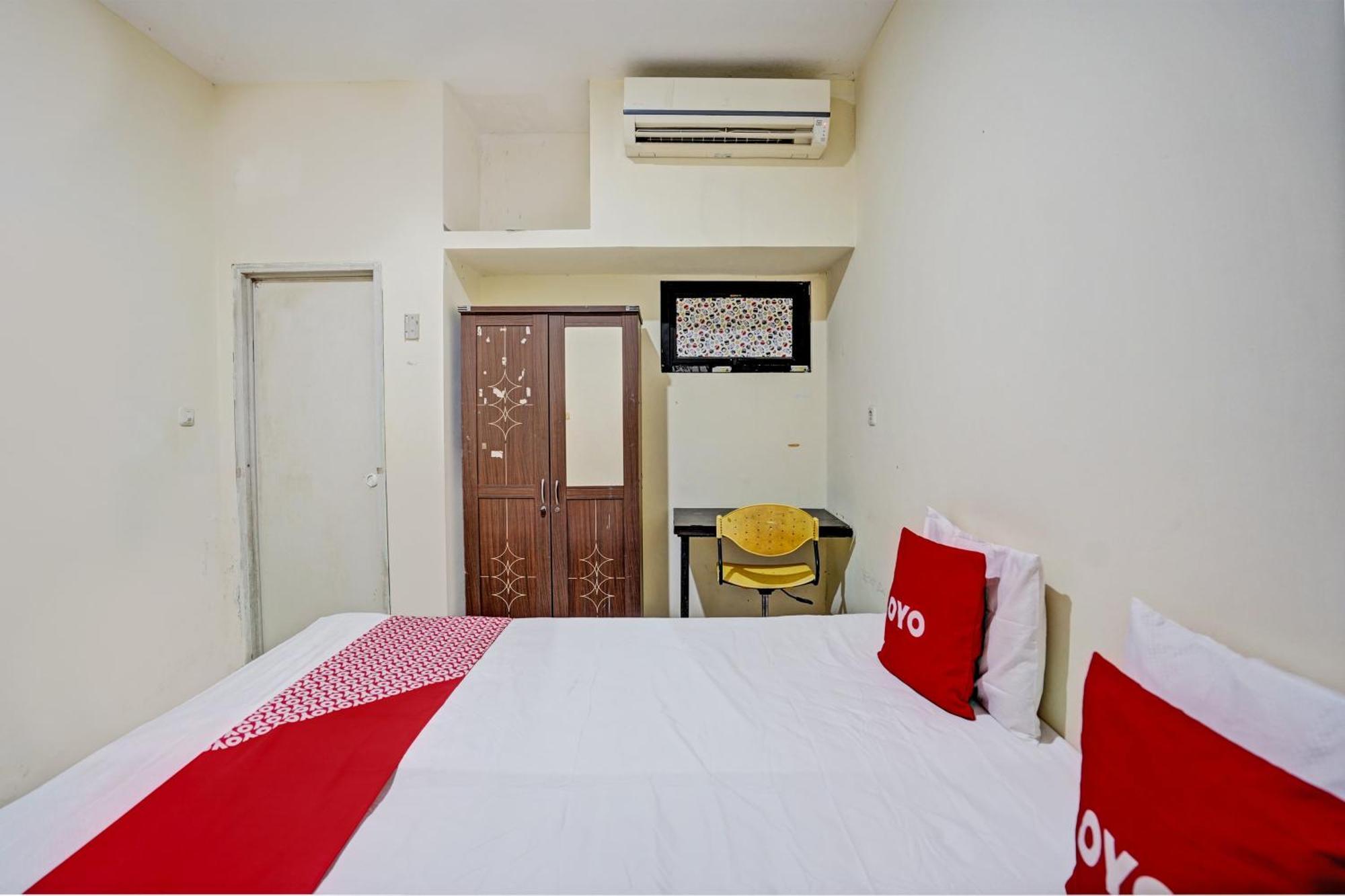 Oyo 93112 Garden Homestay 3 Merlion Surabaya Kültér fotó