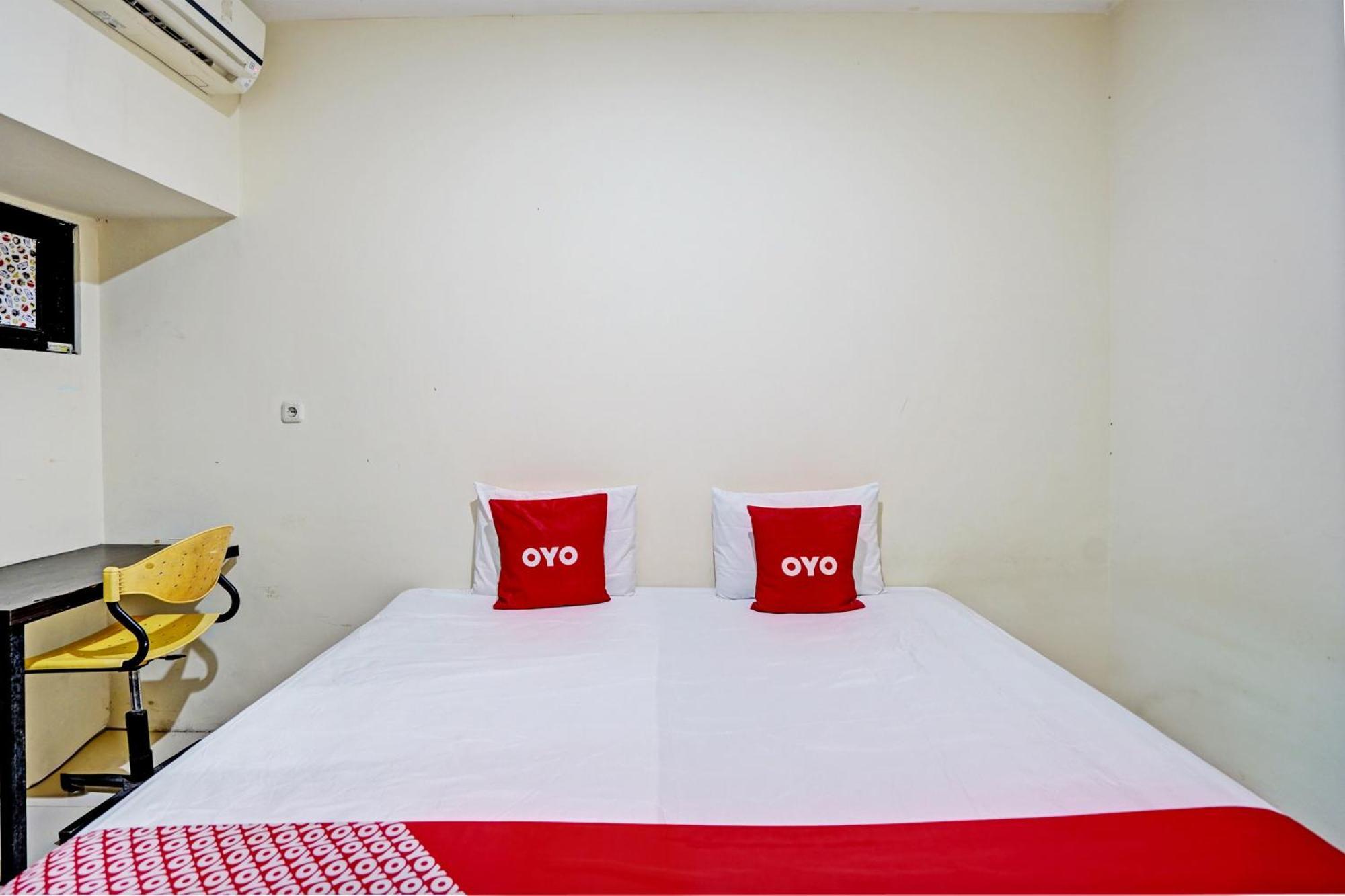 Oyo 93112 Garden Homestay 3 Merlion Surabaya Kültér fotó