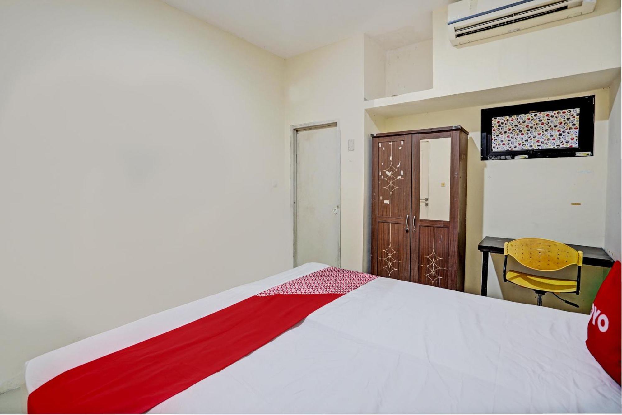 Oyo 93112 Garden Homestay 3 Merlion Surabaya Kültér fotó